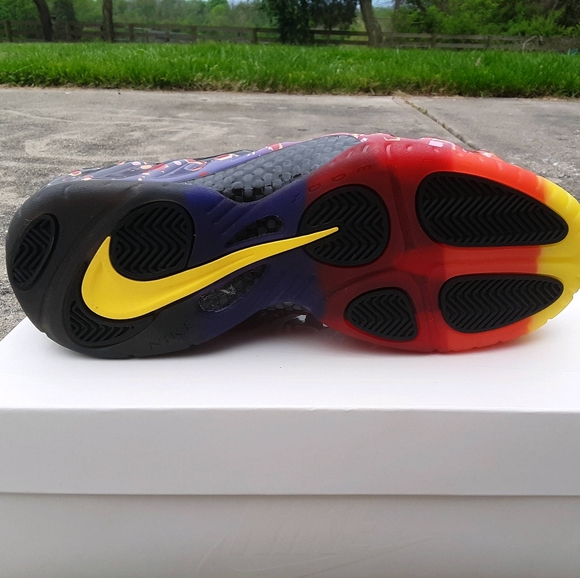 Shoes - Picture 2 of 6